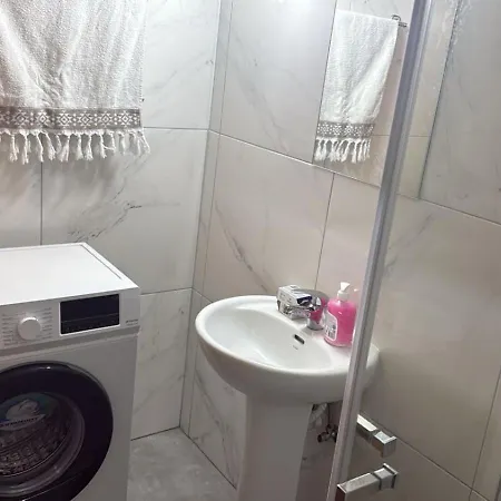 Sun Shine With Balcony Daire Larnaca